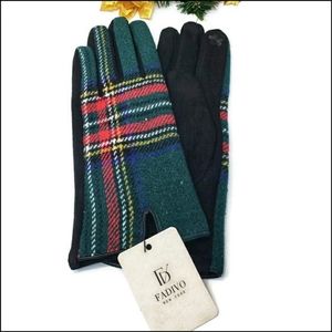 New Winter Fashion Green Plaid Gloves with Smart Touch